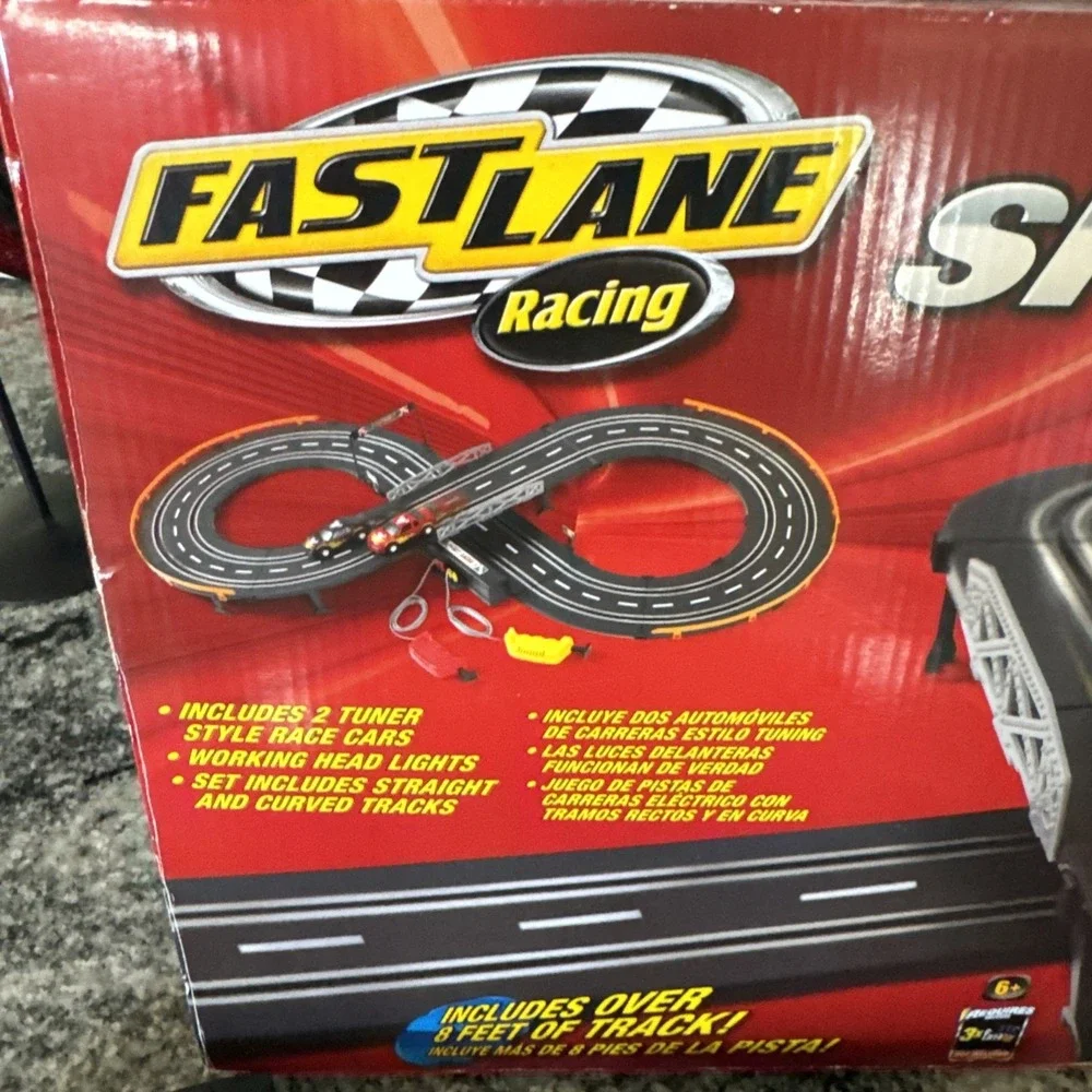 Toys R Us Fast Lane Speedy Racer Slot Car Race Track Set W/2‎ Tuner Style Cars